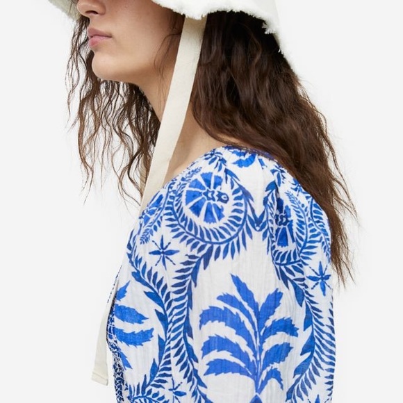 H&M smocked top - Picture 7 of 8